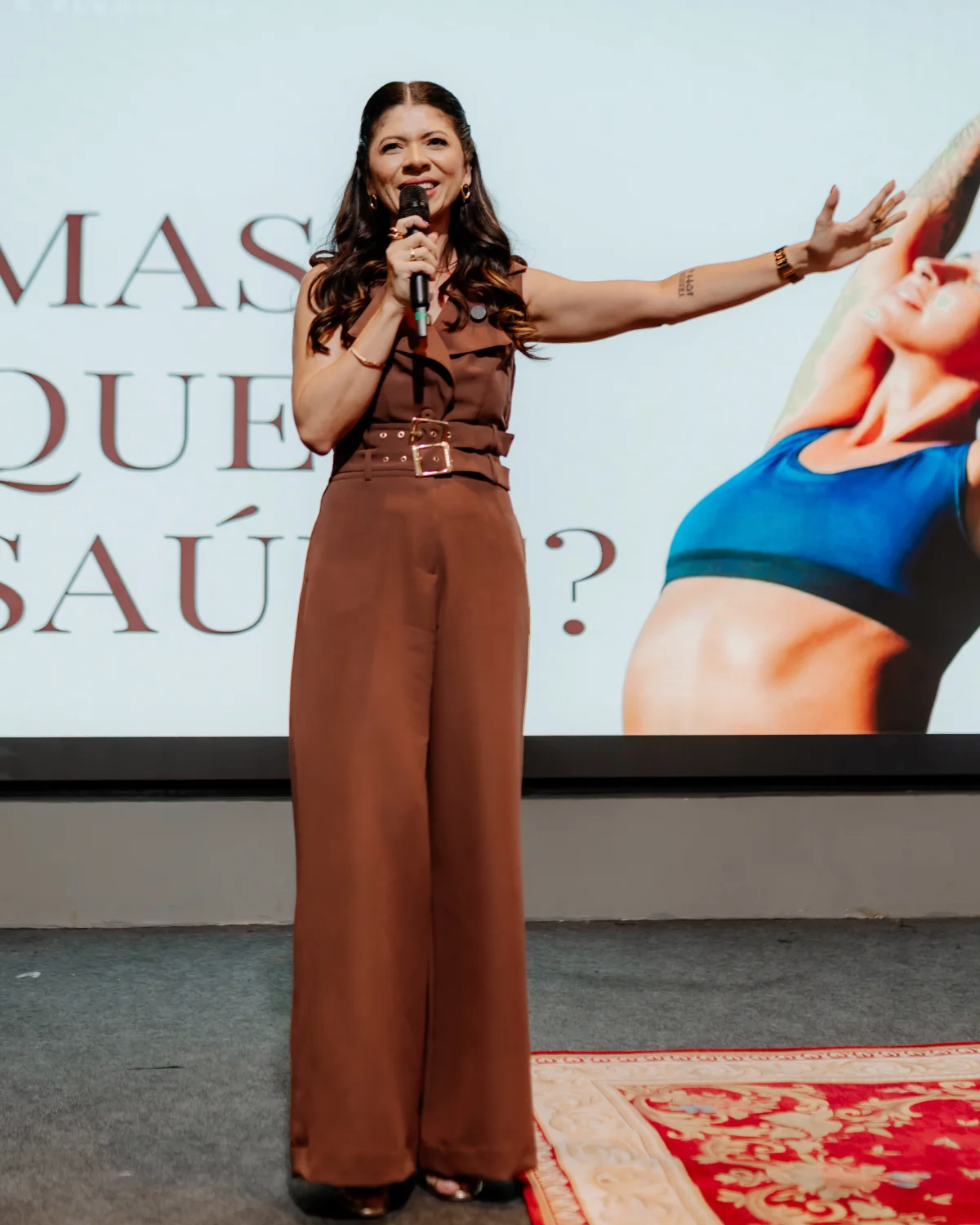 Dra. Leidiane Dias